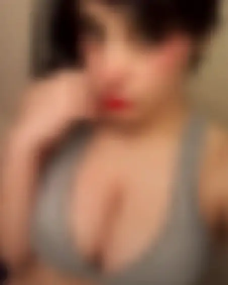Tia, 21 Jahre — parkplatzsex in Hanau am Main