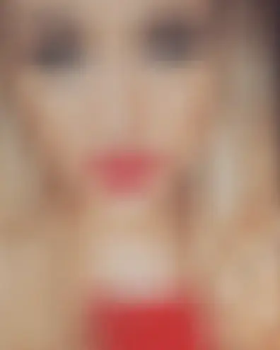 Corinna, 25 Jahre — parkplatzsex in Dessau